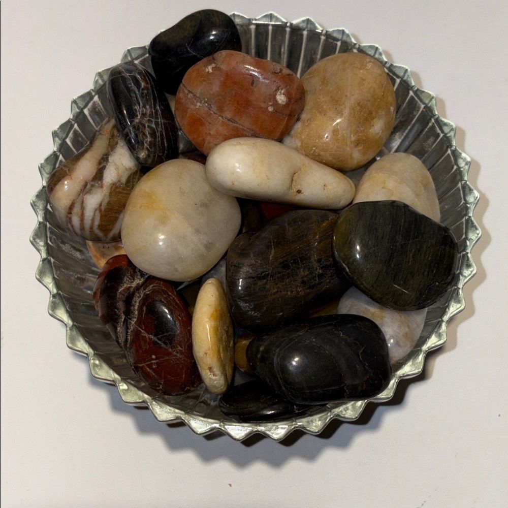 Assorted Polished Stones - Picture 8 of 8